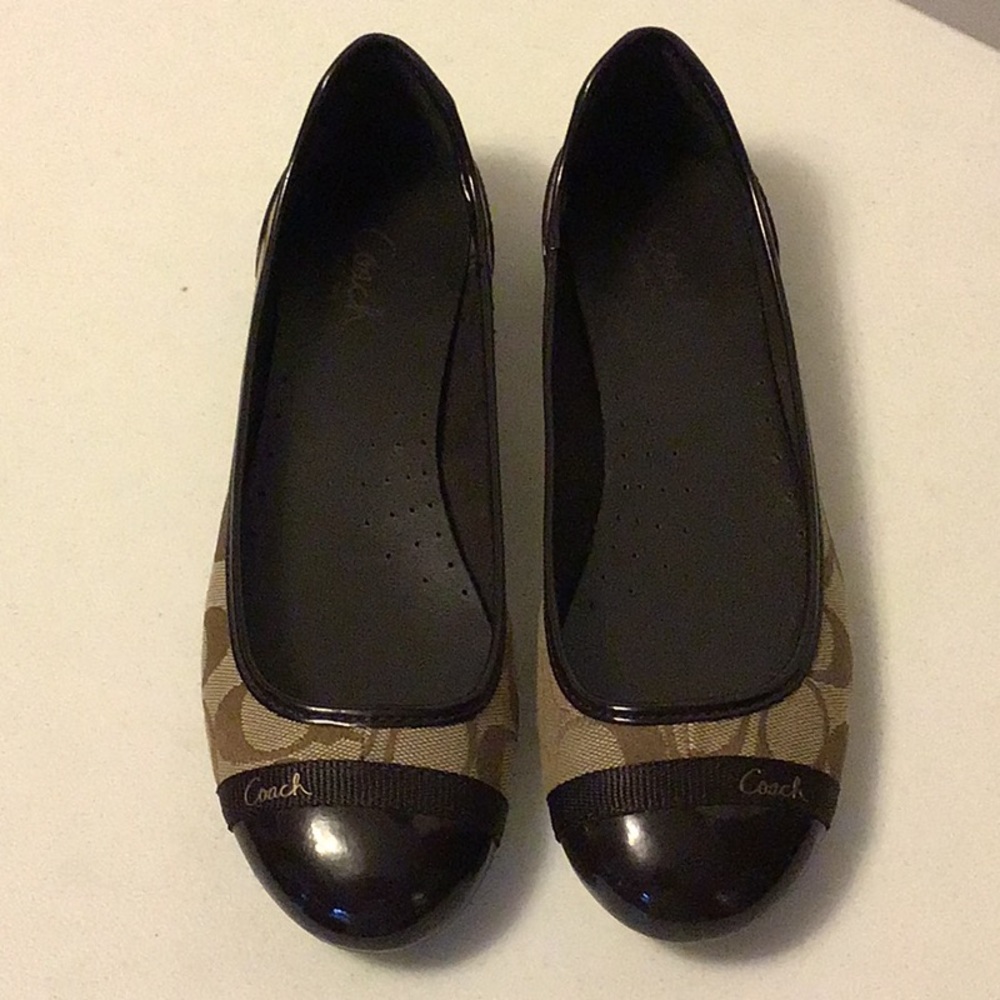 Coach flats
